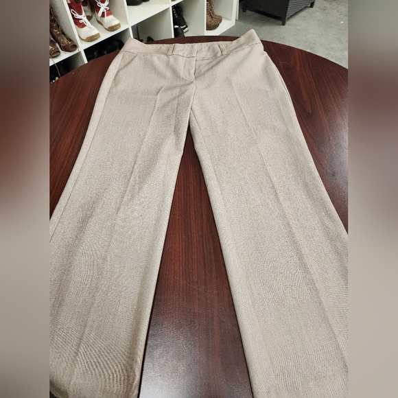 Larry Levine - Beige Dress Pants -Size 8 - Picture 2 of 5